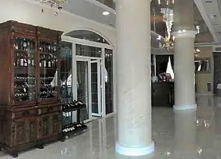 Ador 4* Tirana